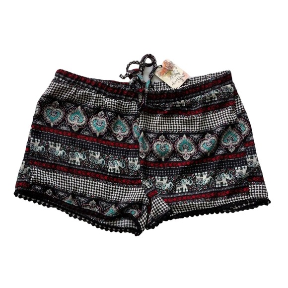 About a Girl Casual Shorts Size L Elephant Pattern Fringe Hem Elastic Waist - Picture 1 of 9